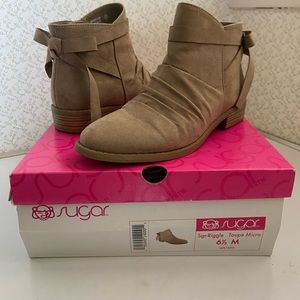 Sugar Ankle Boots Size 6.5